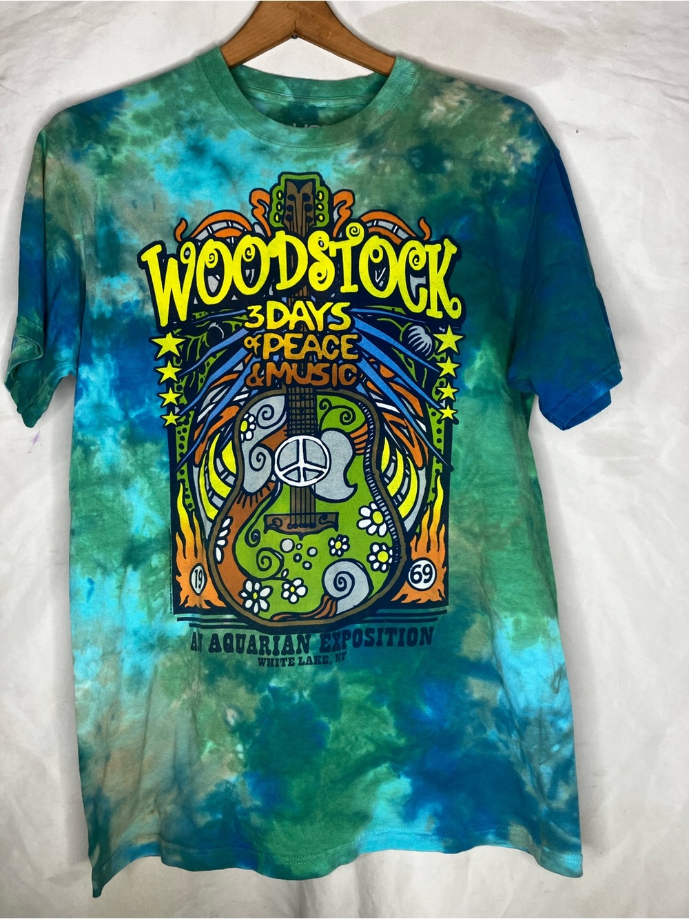 Liquid Blue Woodstock tshirt M